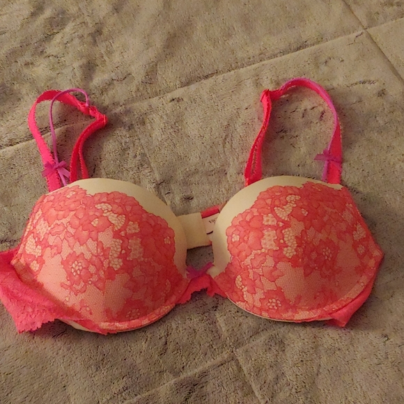 Victoria's Secret Other - VS white/pink bra